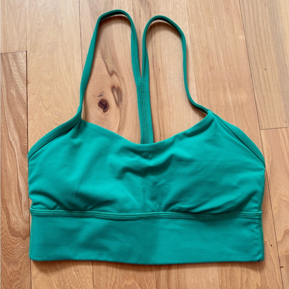 Lululemon 2023 Flow Y Nulu Longline Bra Kelly Green Light Support, A-C cups Sz 4